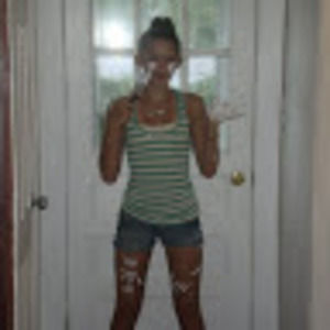 Meet your Posher, Kayla